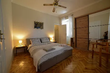 3-Bedroom Apartment with Private Pool in Sveti Vid Dobrinjski