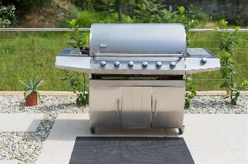 Krk City Apartment for 6 Guests with Heated Pool