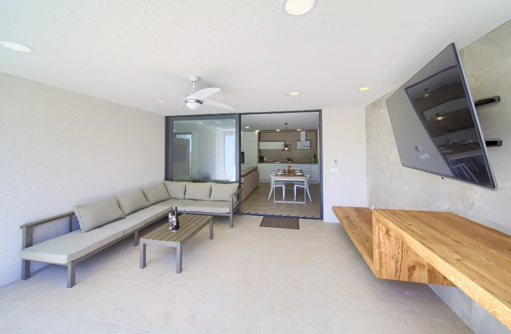 Krk City Apartment for 6 Guests with Heated Pool