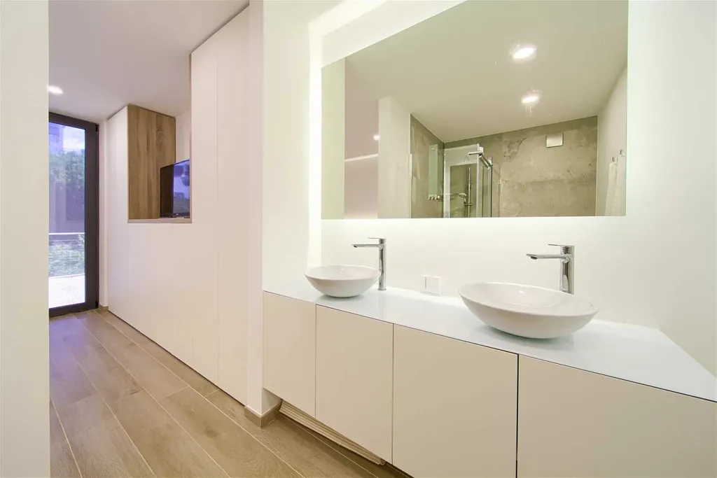Apartment in Krk with Heated Pool for 6 Guests