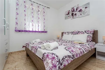 3-Bedroom Apartment in Hlapa (Krk) for 8 Guests