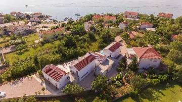 Villa in Klimno (Krk) with Heated Pool for 8