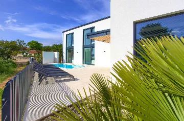 Villa in Klimno (Krk) with Heated Pool for 8