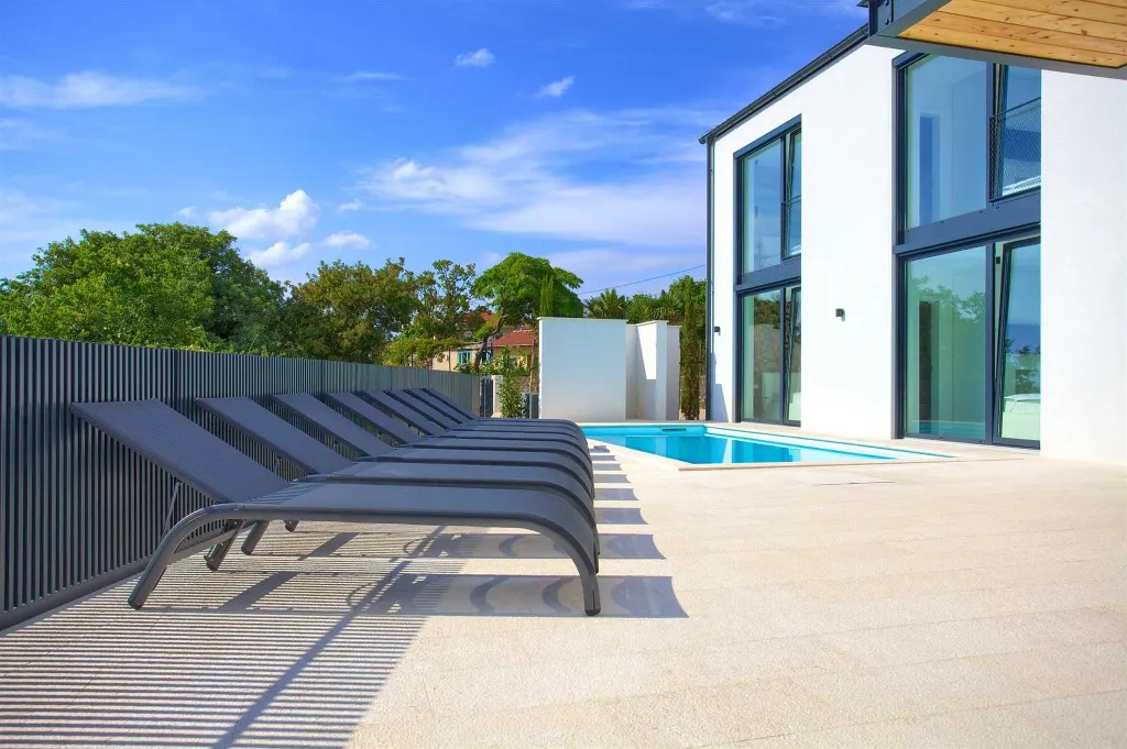 Villa in Klimno (Krk) with Heated Pool for 8