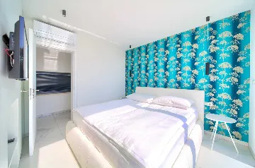 Villa in Klimno (Krk) with Heated Pool for 8