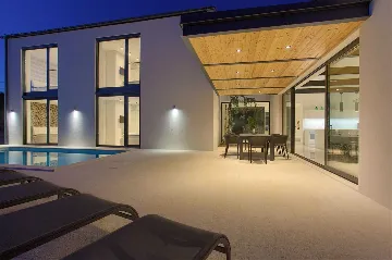 Villa in Klimno (Krk) with Heated Pool for 8