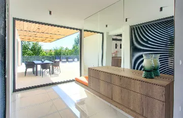 Modern 4-Bedroom Villa with Heated Pool in Klimno