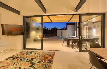 Modern 4-Bedroom Villa with Heated Pool in Klimno