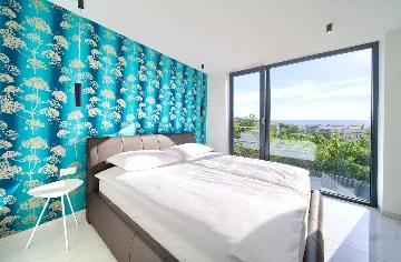 Modern 4-Bedroom Villa with Heated Pool in Klimno