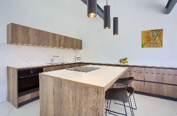 Modern 4-Bedroom Villa with Heated Pool in Klimno