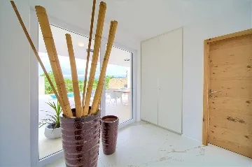 3-Bedroom Villa in Hlapa (Krk) for 8 Guests