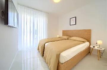 3-Bedroom Villa in Hlapa (Krk) for 8 Guests