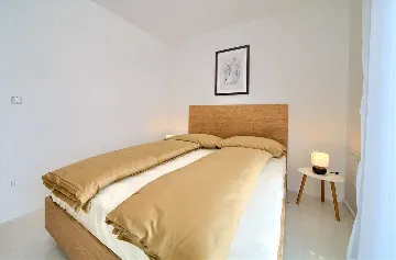 3-Bedroom Villa in Hlapa (Krk) for 8 Guests