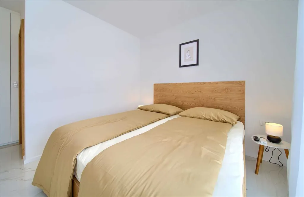 3-Bedroom Villa in Hlapa (Krk) for 8 Guests