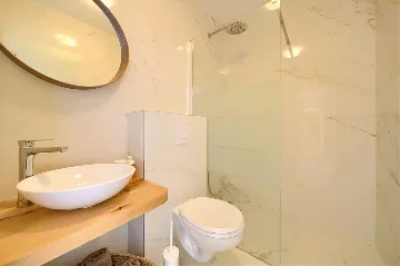 3-Bedroom Villa in Hlapa (Krk) for 8 Guests