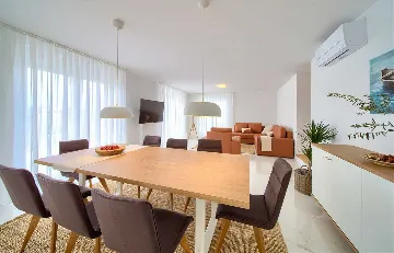 3-Bedroom Villa in Hlapa (Krk) for 8 Guests