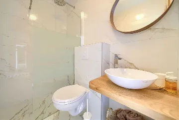 3-Bedroom Villa in Hlapa (Krk) for 8 Guests