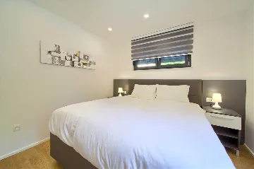 Klimno (Krk) 4-Bedroom Villa for 8 with Heated Pool