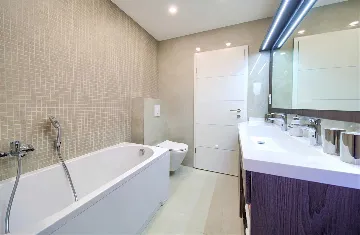 Klimno (Krk) 4-Bedroom Villa for 8 with Heated Pool