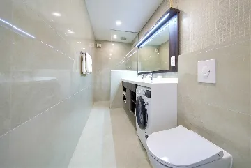 Klimno (Krk) 4-Bedroom Villa for 8 with Heated Pool