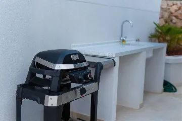 Klimno (Krk) 4-Bedroom Villa for 8 with Heated Pool