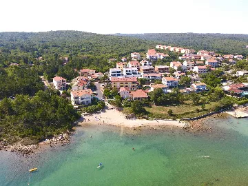 Klimno (Krk) 4-Bedroom Villa for 8 with Heated Pool