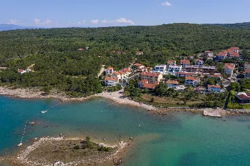 Heated-Pool Villa with Sea Views in Klimno (Krk)