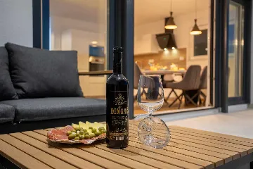 Heated-Pool Villa with Sea Views in Klimno (Krk)