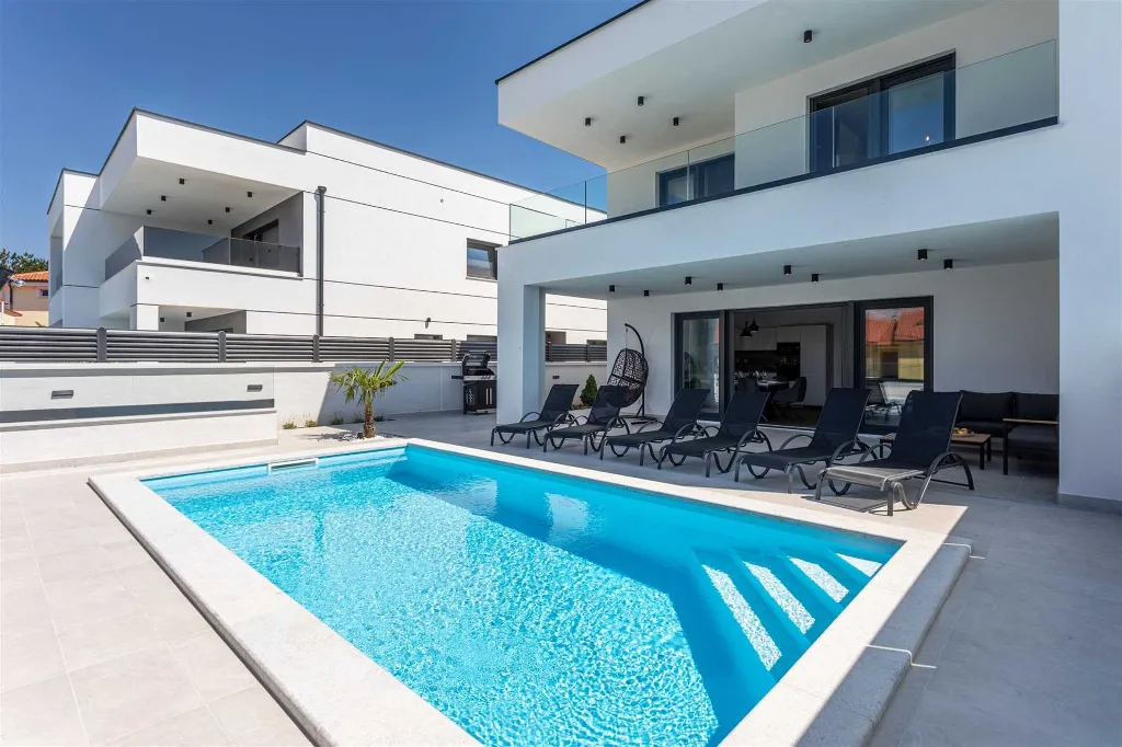 Heated-Pool Villa with Sea Views for 8 in Klimno