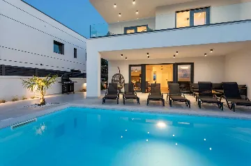 Heated-Pool Villa with Sea Views for 8 in Klimno