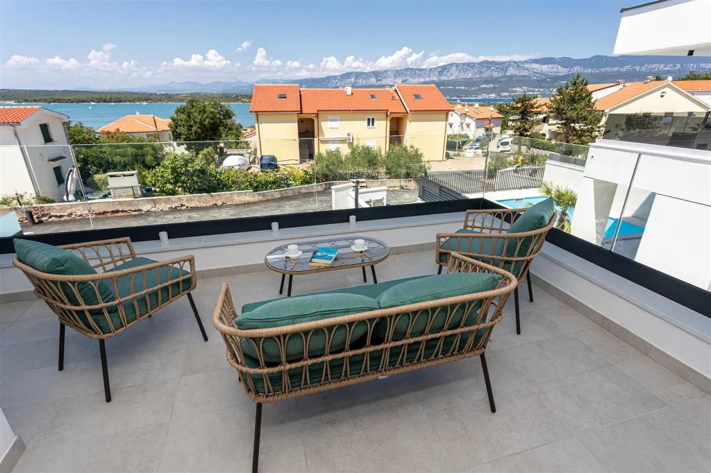 Heated-Pool Villa with Sea Views for 8 in Klimno