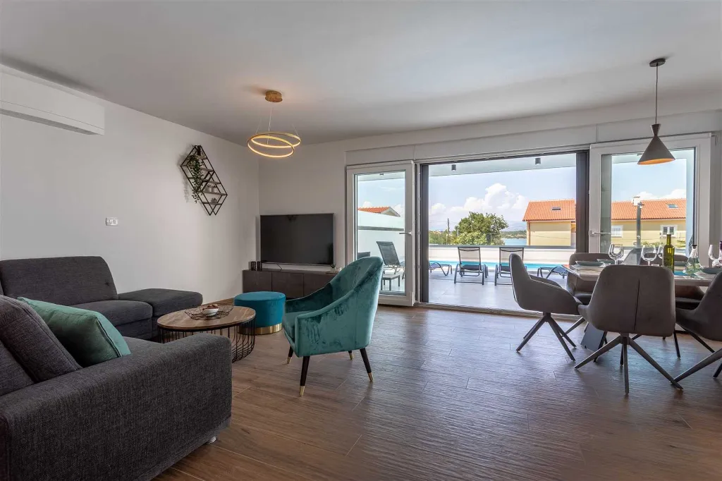 Heated-Pool Villa with Sea Views for 8 in Klimno