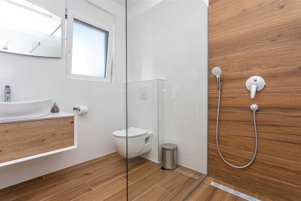 Heated-Pool Villa with Sea Views for 8 in Klimno