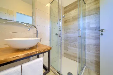 Poljica (Krk) Villa with Private Pool & Sea View