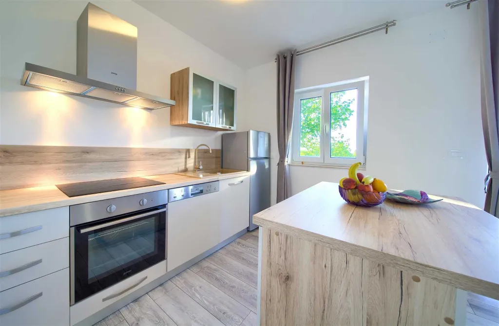 Poljica (Krk) Villa with Private Pool & Sea View