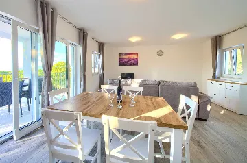 Poljica (Krk) Villa with Private Pool & Sea View