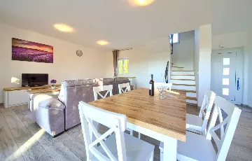 Poljica (Krk) Villa with Private Pool & Sea View