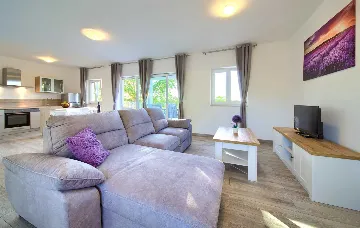 Poljica (Krk) Villa with Private Pool & Sea View