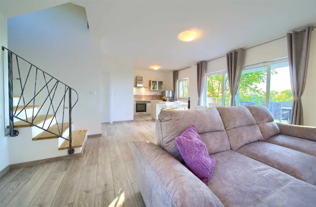 Poljica (Krk) Villa with Private Pool & Sea View