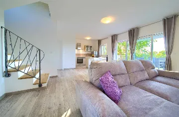 Poljica (Krk) Villa with Private Pool & Sea View