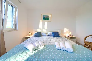 Poljica (Krk) Villa with Private Pool & Sea View