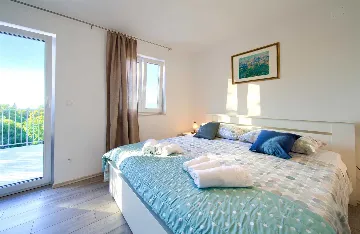 Poljica (Krk) Villa with Private Pool & Sea View