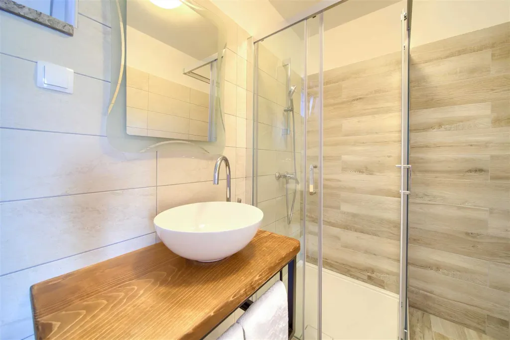 Poljica (Krk) Villa with Private Pool & Sea View
