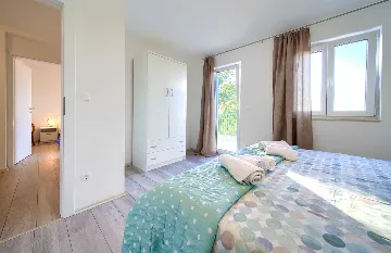 Poljica (Krk) Villa with Private Pool & Sea View