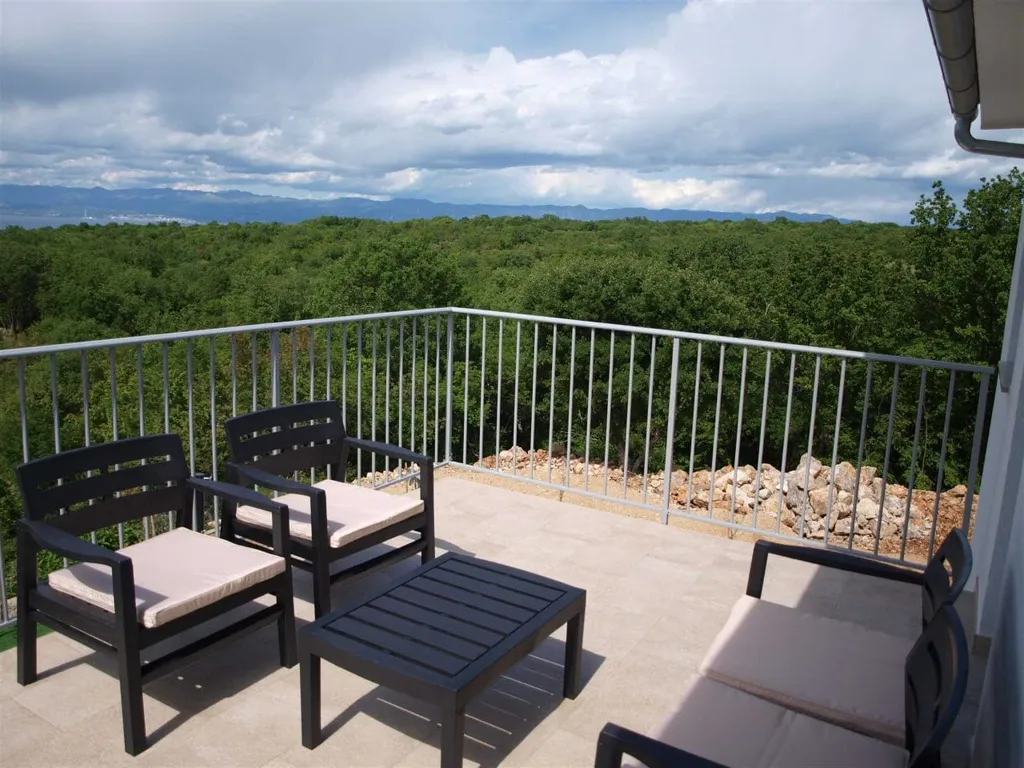 Poljica (Krk) Villa with Private Pool & Sea View