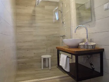 Poljica (Krk) Villa with Private Pool & Sea View