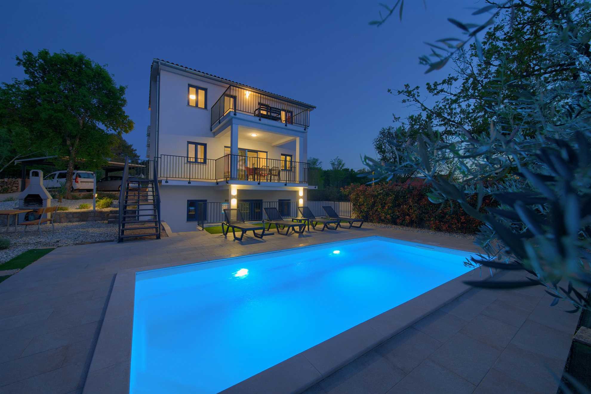 Charming Villa Vista with swimming pool & Seaview