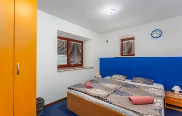 Villa with Heated Pool & Jacuzzi in Sveti Vid Dobrinjski