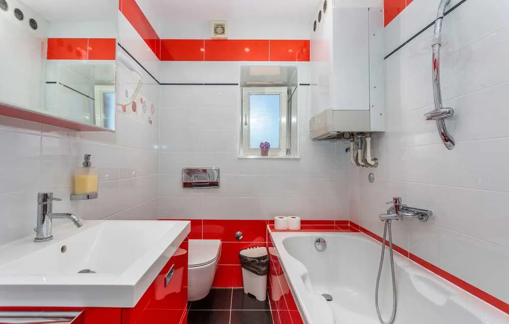 Villa with Heated Pool & Jacuzzi in Sveti Vid Dobrinjski