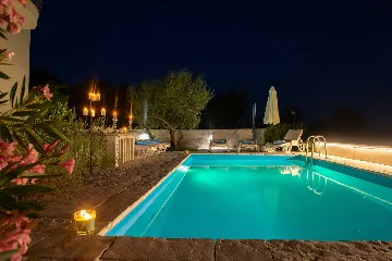 6-Bedroom Villa in Linardići (Krk) for 16 Guests